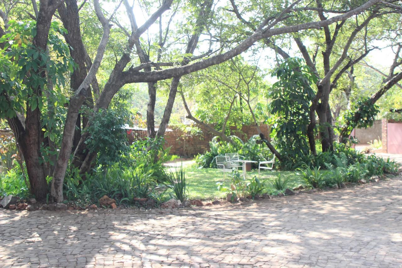 Mosi-Ua-Tunya Lodge Air Terjun Victoria Bagian luar foto
